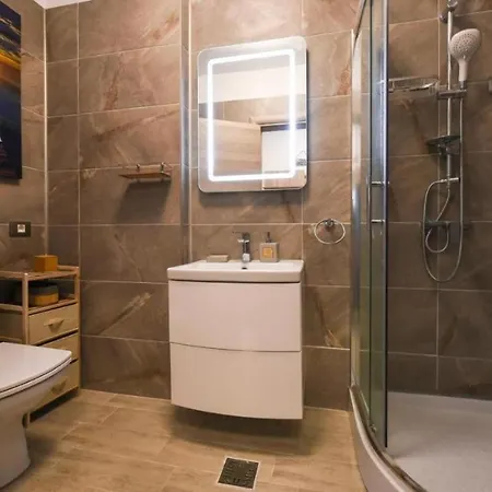 Alezzi Nautica Năvodari