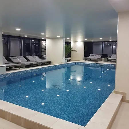 Alezzi Nautica Апартаменты *