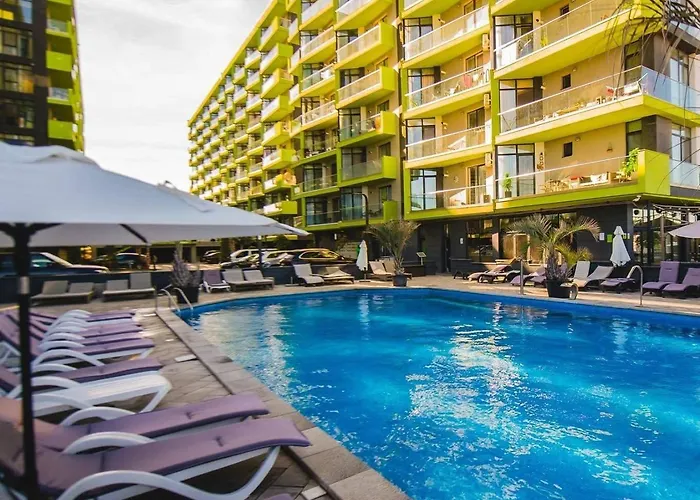 Alezzi Nautica * 那沃达利